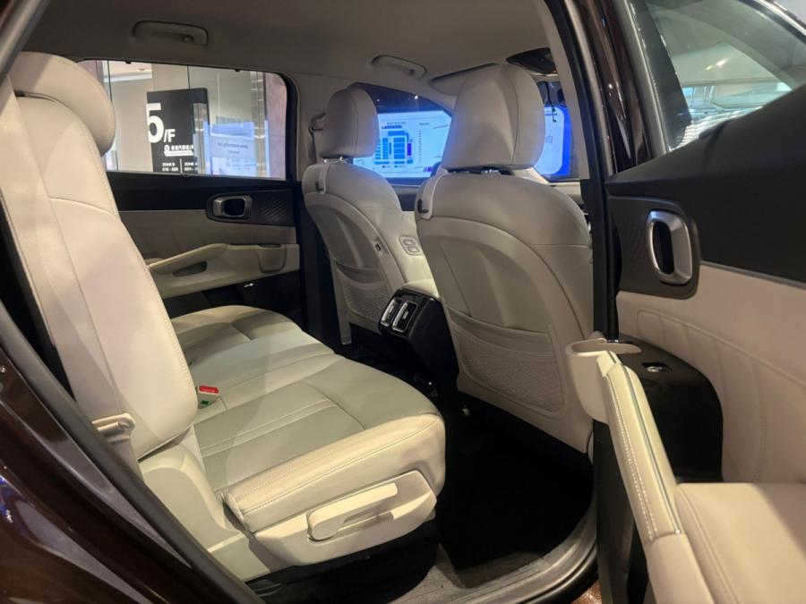 Sorento Diesel V - Image 6